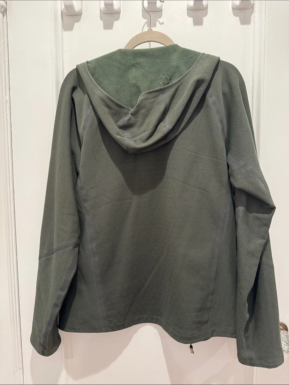 The North Face Men's Olive Green Lightweight Hooded Jacket